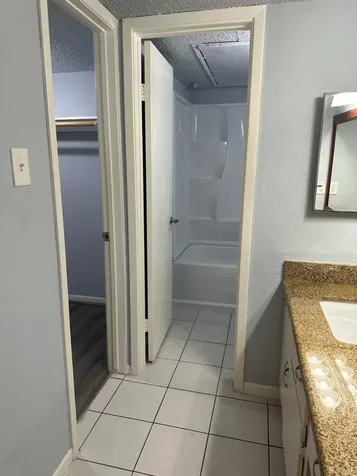 2800 Jeanetta Street 2809 Houston TX 77063