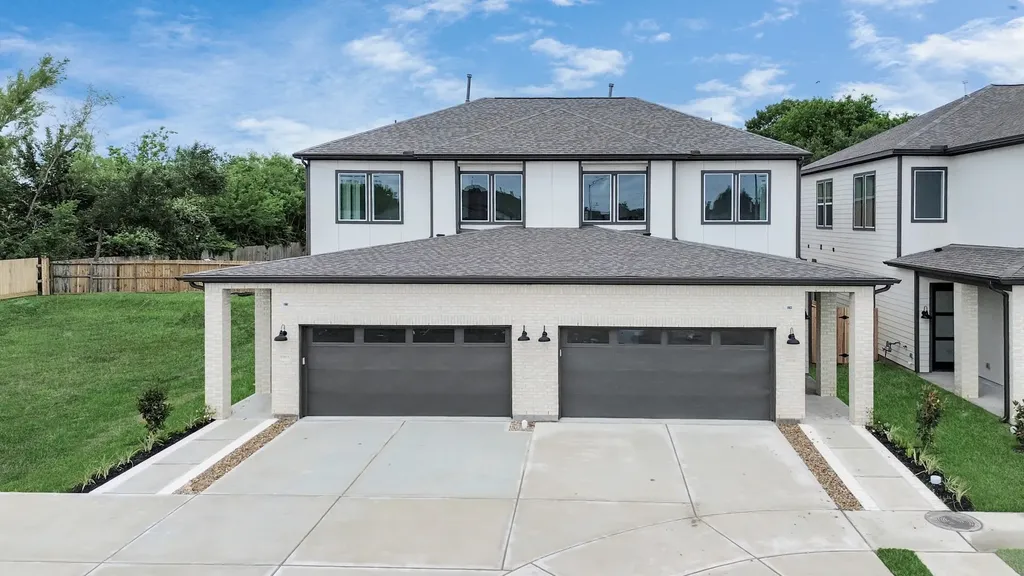 4338 Avron Drive B Stafford TX 77477-1555