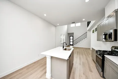 4338 Avron Drive B Stafford TX 77477-1555