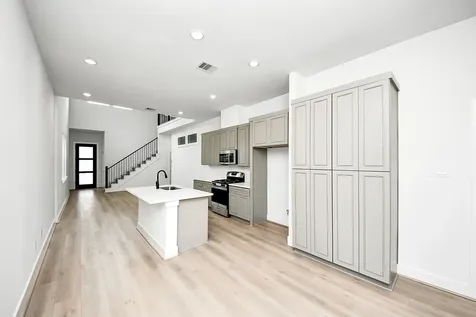 4338 Avron Drive B Stafford TX 77477-1555
