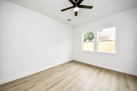4338 Avron Drive B Stafford TX 77477-1555