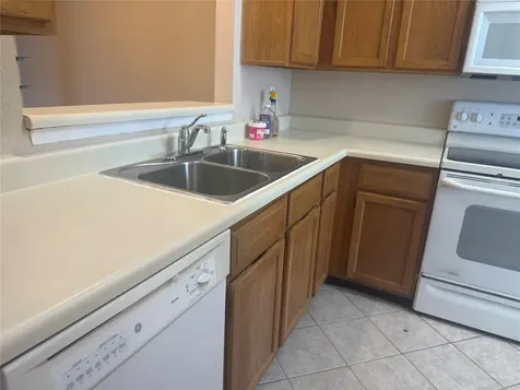 7589 Cambridge Street A Houston TX 77054