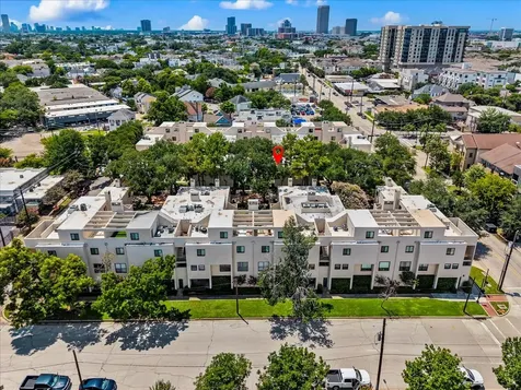 402 Tuam Street 7 Houston TX 77006