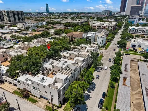 402 Tuam Street 7 Houston TX 77006