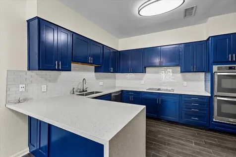 402 Tuam Street 7 Houston TX 77006