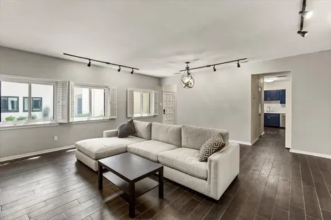 402 Tuam Street 7 Houston TX 77006