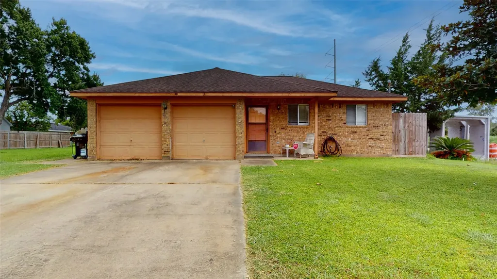 3902 Victoria Avenue Dickinson TX 77539