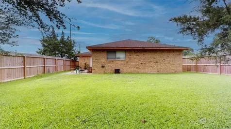 3902 Victoria Avenue Dickinson TX 77539