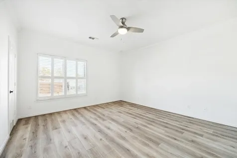 5160 Chevy Chase Drive Houston TX 77056