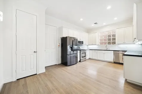 5160 Chevy Chase Drive Houston TX 77056
