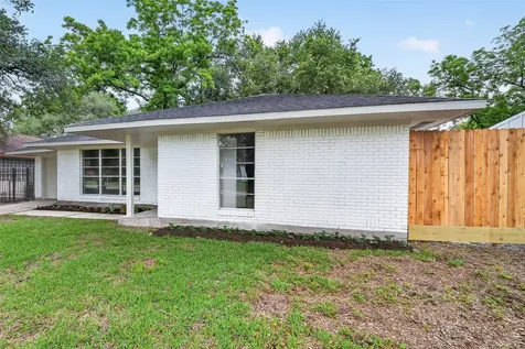4106 Woodshire Street Houston TX 77025