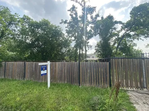 9417 Pembrook Street Houston TX 77016