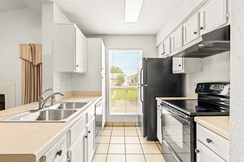 3900 Woodchase Drive 138 Houston TX 77042