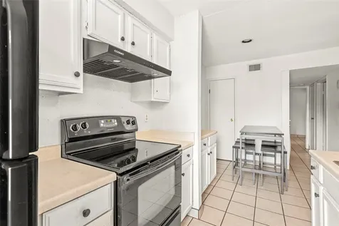 3900 Woodchase Drive 138 Houston TX 77042
