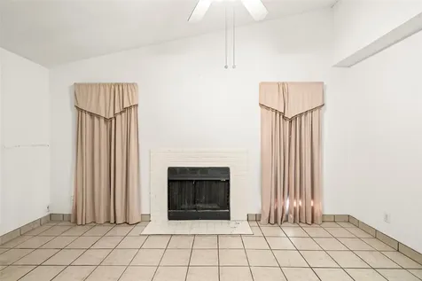 3900 Woodchase Drive 138 Houston TX 77042