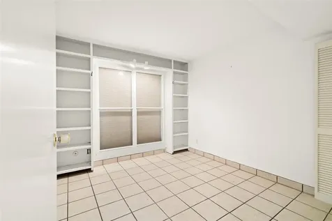 3900 Woodchase Drive 138 Houston TX 77042