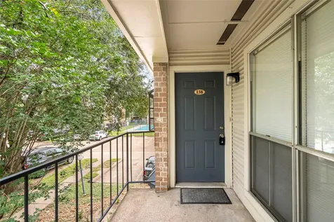 3900 Woodchase Drive 138 Houston TX 77042