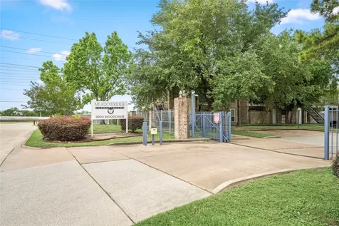 3900 Woodchase Drive 138 Houston TX 77042