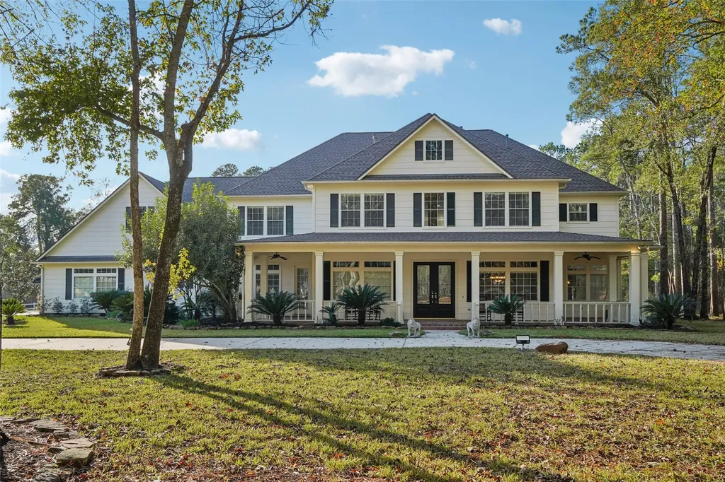 10714 Crestwater Circle Magnolia TX 77354