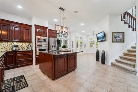 10714 Crestwater Circle Magnolia TX 77354