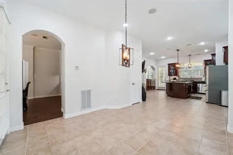 10714 Crestwater Circle Magnolia TX 77354