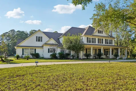 10714 Crestwater Circle Magnolia TX 77354