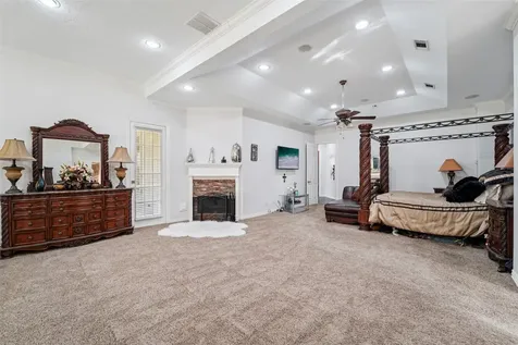 10714 Crestwater Circle Magnolia TX 77354