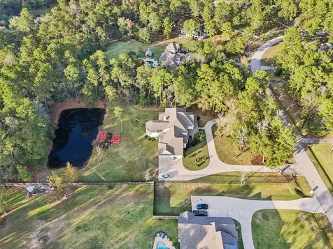 10714 Crestwater Circle Magnolia TX 77354