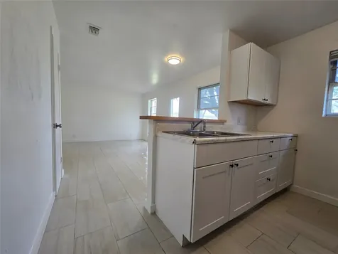 434 Long Street West Columbia TX 77486