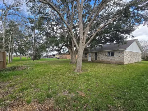 434 Long Street West Columbia TX 77486