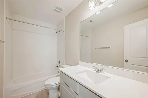 1547 Revolution Way Missouri City TX 77459