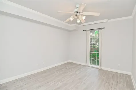 4515 Briar Hollow Place 112 Houston TX 77027