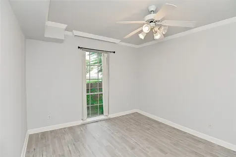 4515 Briar Hollow Place 112 Houston TX 77027