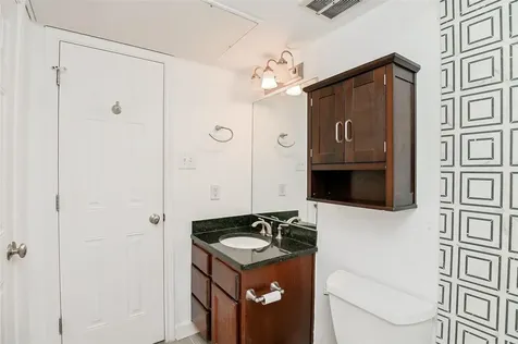4515 Briar Hollow Place 112 Houston TX 77027