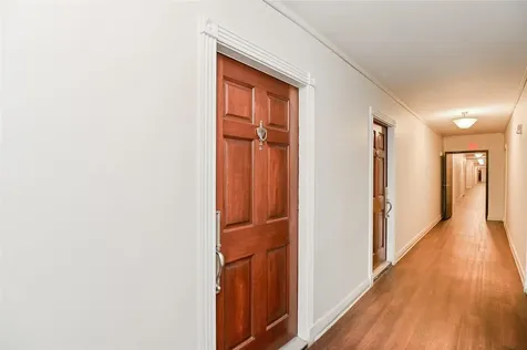 4515 Briar Hollow Place 112 Houston TX 77027