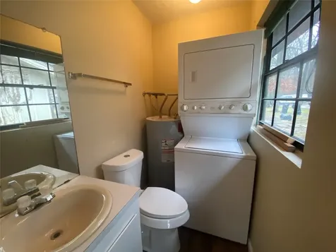 28629 Netawaka Huntsville TX 77320
