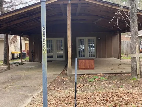 28629 Netawaka Huntsville TX 77320