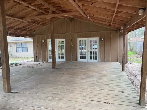 28629 Netawaka Huntsville TX 77320