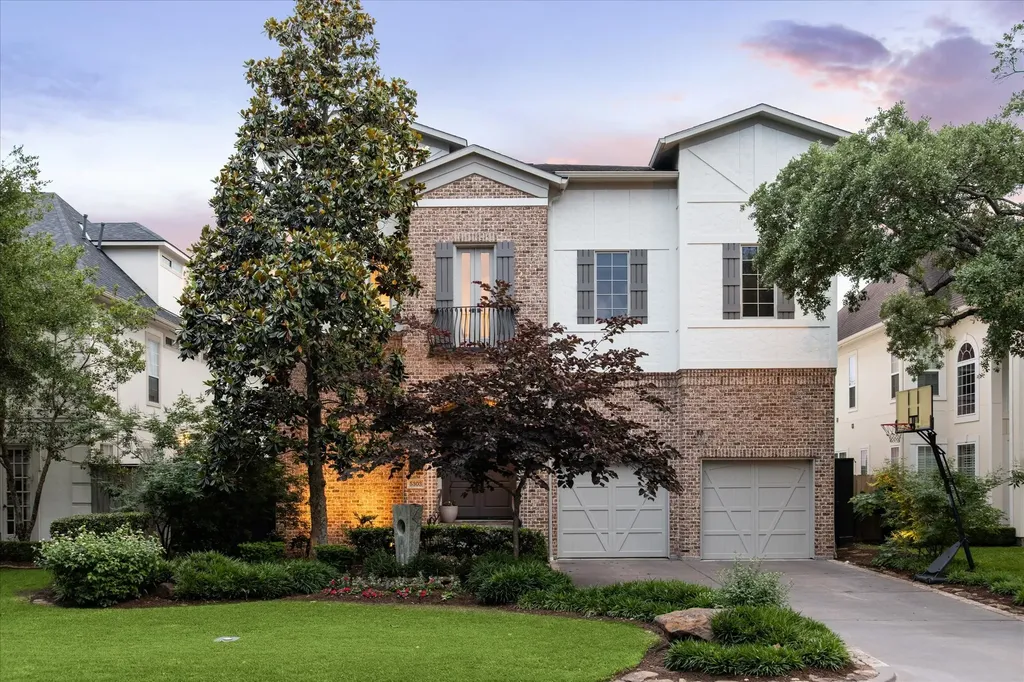 5303 Grand Lake Street Bellaire TX 77401