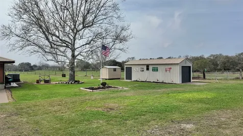 6603 Us Highway 90a W Shiner TX 77984