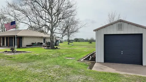 6603 Us Highway 90a W Shiner TX 77984