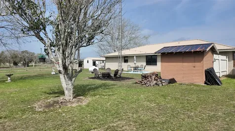 6603 Us Highway 90a W Shiner TX 77984