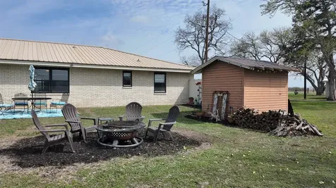 6603 Us Highway 90a W Shiner TX 77984