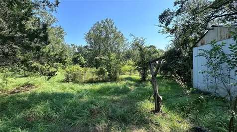 107 Church Street Willis TX 77378