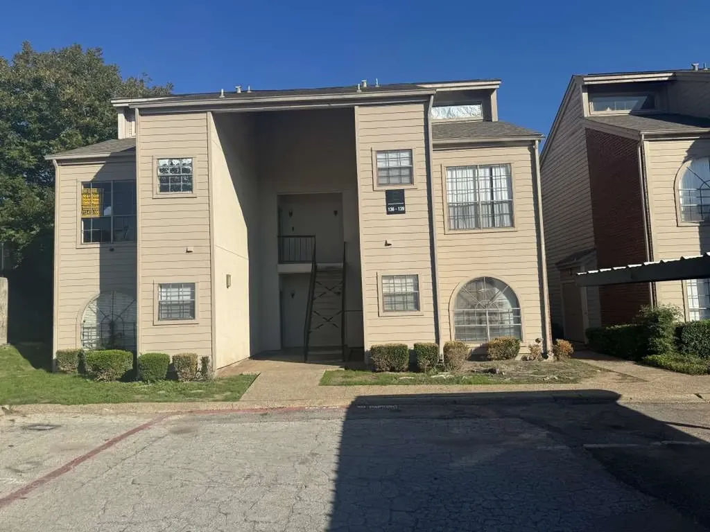 9747 Whitehurst Drive 137 Dallas TX 75243