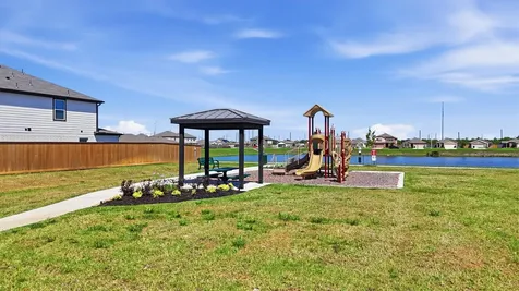 1717 Vista Luna Drive Texas City TX 77591