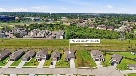 1717 Vista Luna Drive Texas City TX 77591