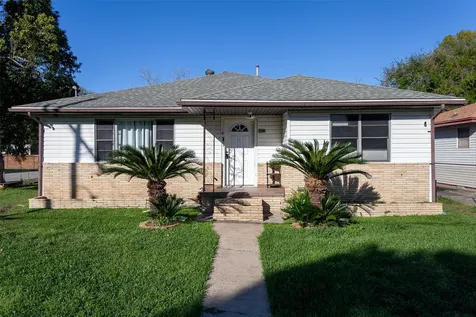 2248 7th Avenue Port Arthur TX 77642