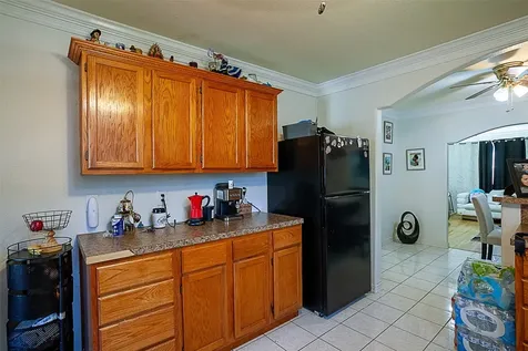 2248 7th Avenue Port Arthur TX 77642
