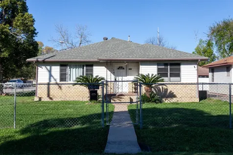 2248 7th Avenue Port Arthur TX 77642
